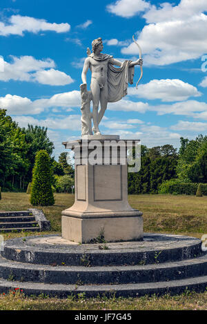Statue dans le parc du château de Champs-sur-Marne en France Banque D'Images