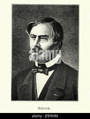Nicéphore Niepce (né Joseph Niepce ; 7 Mars 1765 - 5 juillet 1833) était un inventeur français, maintenant généralement crédité comme l'inventeur de la photographie et un pionnier dans ce domaine Banque D'Images