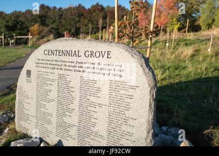 Marqueur pour le Centenaire Grove de Heather Farms park dans la région de la baie de San Francisco ville de Walnut Creek, Californie, le 19 octobre 2016. Banque D'Images