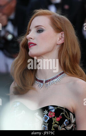 Jessica Chastain, membre du jury assiste à l'examen préalable et d'Ismael fantômes Gala d'ouverture annuelle lors de la 70e édition du Festival de Cannes au Palais des Festivals le 17 mai 2017 à Cannes, France. Banque D'Images