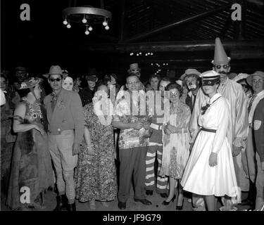 Ordre Indépendant des Forestiers bal costumé 30058948354 o Banque D'Images