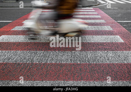 Petite route sur moto Banque D'Images