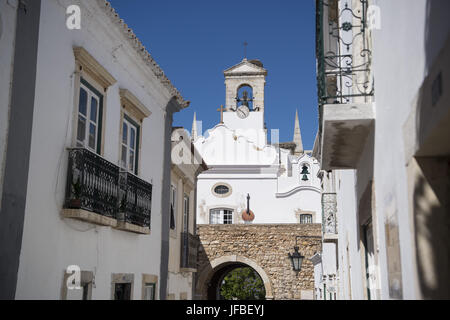 EUROPE PORTUGAL ALGARVE FARO ARCO DA VILA Banque D'Images