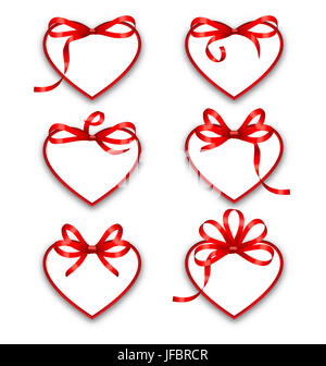 Jeu de cartes en papier illustration forme coeur avec Red Bows pour Happy Valentines Day, isolé sur fond blanc. Modèle pour les autocollants, étiquettes, Coupons Banque D'Images