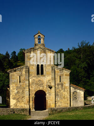 Église de Saint-Sauveur de Valdedios. L'asturien style pré-roman. 9e siècle. Façade. Les Asturies, Espagne. Banque D'Images