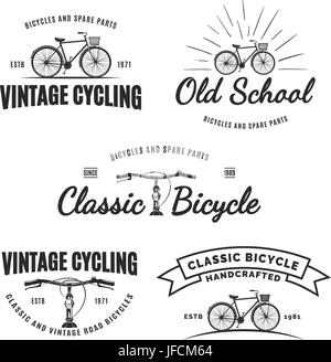 Ensemble de vintage road location étiquettes, emblèmes, insignes ou logos isolé sur fond blanc. Réparation de vélos fabriqués à la main, de service et de location classique clu Illustration de Vecteur