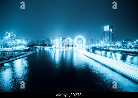 Tianjin haihe river dans la nuit Banque D'Images