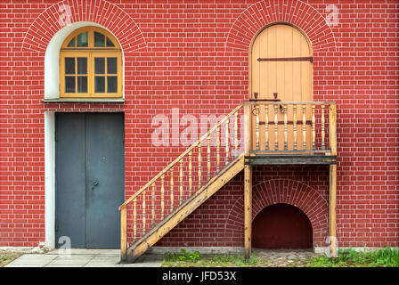 Porte, fenêtre et l'escalier. Banque D'Images