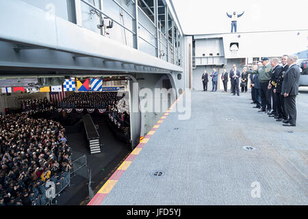 Le président Donald Trump prononce une allocution à l'UCP Gerald R. Ford, à Newport News, en Virginie, le jeudi 2 mars, 2017. Officiel de la Maison Blanche (photo par Shealah Craighead) Banque D'Images