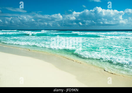 Cancun beach panorama, Mexique Banque D'Images