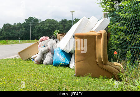 Pile de déchets encombrants Banque D'Images