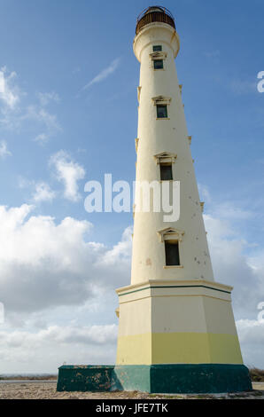 Le vieux phare California blanc à Aruba Banque D'Images