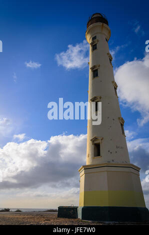 Le vieux phare California blanc à Aruba Banque D'Images