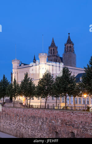 Ministère de l'eau et de navigation derrière la cathédrale de Magdebourg, Magdebourg, Saxe-Anhalt, Allemagne Banque D'Images