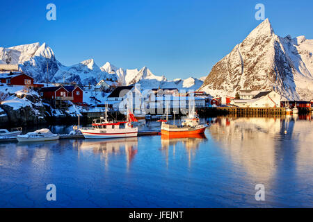 La Norvège, les îles Lofoten, Moskenesoya, Hamnoy Banque D'Images