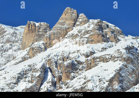 Italie, Vénétie, Cortina d'Ampezzo, Tofana, crêtes Banque D'Images