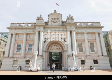 L'Angleterre, Londres, Greenwich, le National Maritime Museum, l'entrée principale Banque D'Images