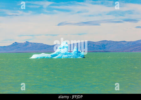 L'eau émeraude du lac Viedma Banque D'Images