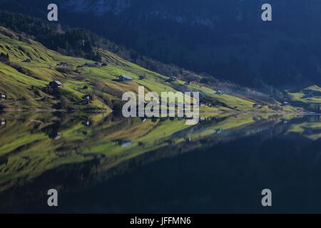 La mise en miroir des terres agricoles dans la région de Lake Wagital Banque D'Images