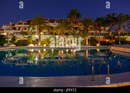 Piscine de nuit Banque D'Images