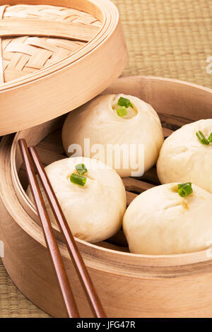 Repas Chinois traditionnel de baozi également connu sous le nom de dim sun Banque D'Images