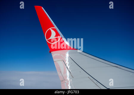 Turkish Airlines, aile d'avion au-dessus des nuages Banque D'Images