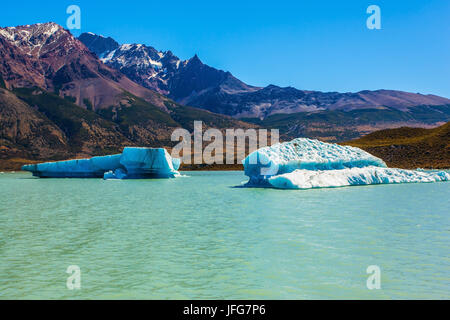 L'eau émeraude du lac Viedma Banque D'Images