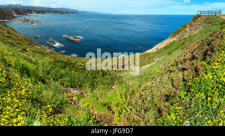 Cap Vidio côte (côte des Asturies, Espagne). Banque D'Images