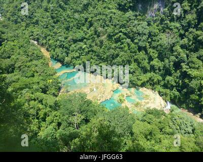 Champed Semuc piscines naturelles, Guatemala Banque D'Images