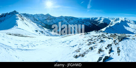 Kasprowy Wierch dans les Tatras Occidentales. Panorama d'hiver. Banque D'Images