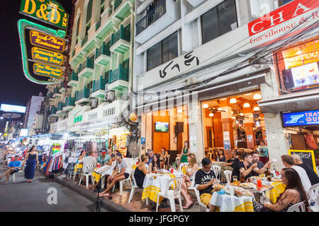 Thaïlande, Bangkok, Khaosan Road, restaurants typiques Banque D'Images
