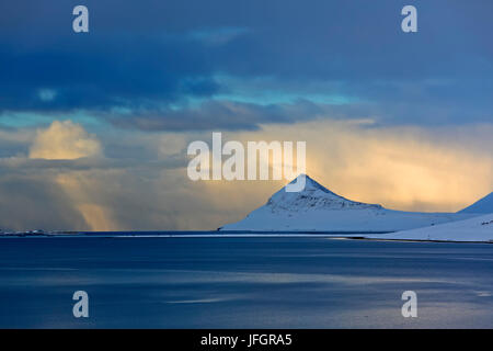 L'Islande, fjords de l'ouest, l'autre dans le Dyrafjördur Pingeyri fermer Banque D'Images