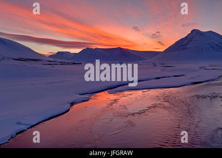 L'Islande, fjords de l'ouest, paysage d'hiver dans le Dyrafjördur Pingeyri fermer Banque D'Images