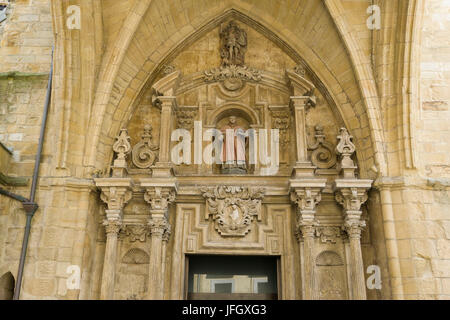 Portail de l'église San Vicente, Vieille Ville, San Sebastián, Guipúzcoa, les provinces basques, l'Espagne Banque D'Images