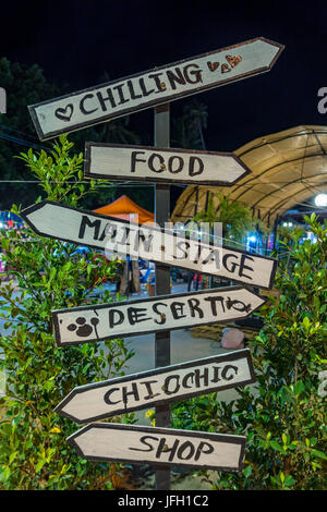 Signes à Bo Phut Beach, île de Ko Samui, Thaïlande, Asie Banque D'Images