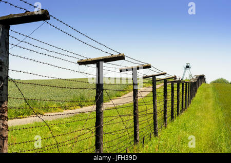 Reste du rideau de fer sur la frontière de l'Autriche dans l'Cizov (Zaisa), la République tchèque, Jihomoravsky kraj (Moravie du Sud) (Oberfröschau Breckov, Horni) Banque D'Images