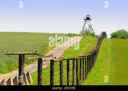 Reste du rideau de fer sur la frontière de l'Autriche dans l'Cizov (Zaisa), la République tchèque, Jihomoravsky kraj (Moravie du Sud) (Oberfröschau Breckov, Horni) Banque D'Images