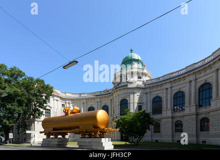 Musée universel de Joanneum avec Hans Hollein's installation 'le veau d'or', l'Autriche, la Styrie, région de Graz, à Graz Banque D'Images