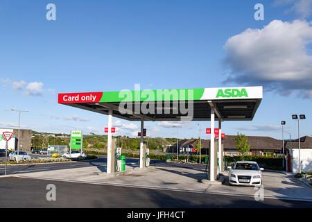 Station essence Asda Banque D'Images