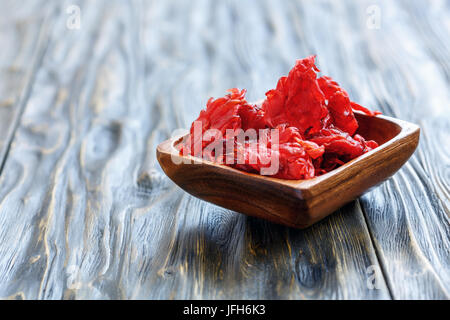 Fleurs d'hibiscus confites. Banque D'Images