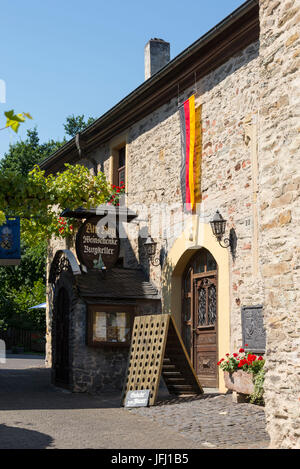 L'Europe, l'Allemagne, Rhénanie-Palatinat, district 3621, la Moselle, Longuich, vieux château Banque D'Images