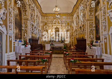 L'Italie, le sud de l'Italie, Sicile, Sicilia, régional Parco delle Madonie Castelbuono, Castello dei Ventimiglia avec Museo Civico, Sant' Anna chapelle Banque D'Images