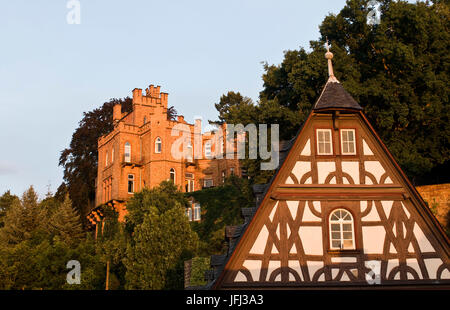 L'Europe, l'Allemagne, la Bavière, la principale, Miltenberg (village), ancienne villa sur le château, lumière du soir Banque D'Images