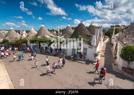 L'Europe, Italie, Alberobello en province de Bari, Pouilles, Banque D'Images