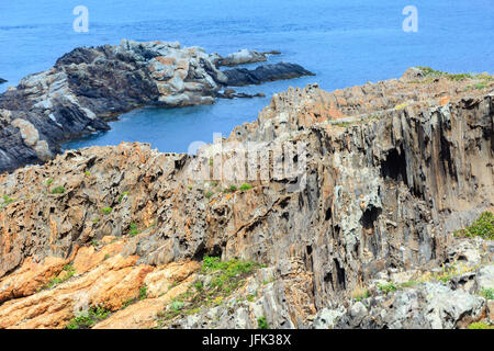 Costa Brava vue d'été de Cap de Creus, l'Espagne. Banque D'Images