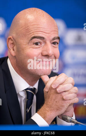 Saint Petersburg, Russie. 1er juillet 2017. Le Président de la FIFA, Gianni Infantino, photographiés au cours de la conférence de presse finale de la FIFA à l'arène de la Coupe du Monde à Saint-Pétersbourg, Russie, 1 juillet 2017. Infantino a quitté l'avenir de la Coupe des Confédérations après le tournoi en Russie pas claire. Photo : Marius Becker/dpa/Alamy Live News Banque D'Images