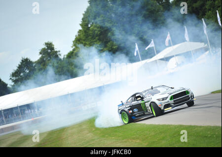 Goodwood, Chichester, Royaume-Uni. Samedi 1er juillet 2017. Action de la Goodwood Festival of Speed, Goodwood, West Sussex, UK. © Kevin Bennett/Alamy News Banque D'Images