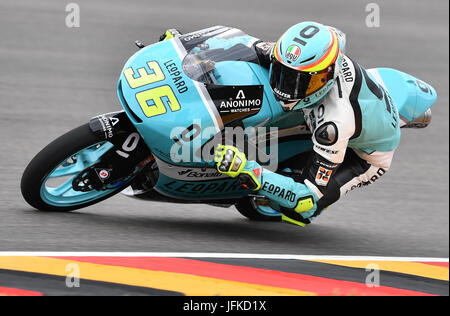 Hohenstein-Ernstthal, Allemagne. 1er juillet 2017. MotoGP rider espagnol Joan Mir de Leopard Racing Team atteint la deuxième place dans la qualification au Grand Prix MotoGP d'Allemagne au Sachsenring race track à Hohenstein-Ernstthal, Allemagne, 1 juillet 2017. Photo : Hendrik Schmidt/dpa-Zentralbild/dpa/Alamy Live News Banque D'Images