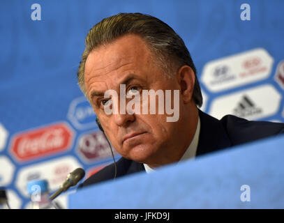 Saint-pétersbourg, Russie. 1er juillet 2017. La Russie. Saint-pétersbourg. 1 juillet 2017. Président de la Fédération de Football Union (RFU), vice-premier ministre de la Russie, Vitaly Mutko lors d'une conférence de presse après les résultats de la Coupe des Confédérations de la FIFA. Credit : Andreï Pronin/ZUMA/Alamy Fil Live News Banque D'Images