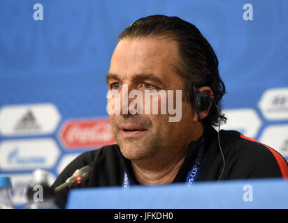 Saint-pétersbourg, Russie. 1er juillet 2017. 1 juillet, 2017 - Saint-Pétersbourg, Russie - entraîneur Chilien Juan Antonio Pizzi, photographiés lors de la conférence de presse du Chili pour la Coupe des Confédérations en Saint Petersburg, Russie, 1 juillet 2017. Le Chili fait face à l'Allemagne dans la Confed Cup finale le 2 juillet 2017. Credit : Andreï Pronin/ZUMA/Alamy Fil Live News Banque D'Images